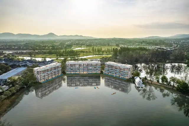 Angsana Oceanview Residences — Корпуса на фоне гольф-поля Laguna, Банг Тао и Лагуна, Пхукет
