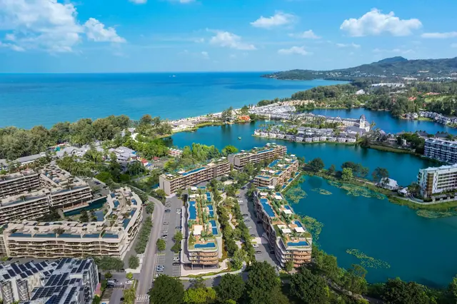 Bellaguna Lake Residences — Аэросъёмка комплекса у лагуны, Банг Тао и Лагуна, Пхукет