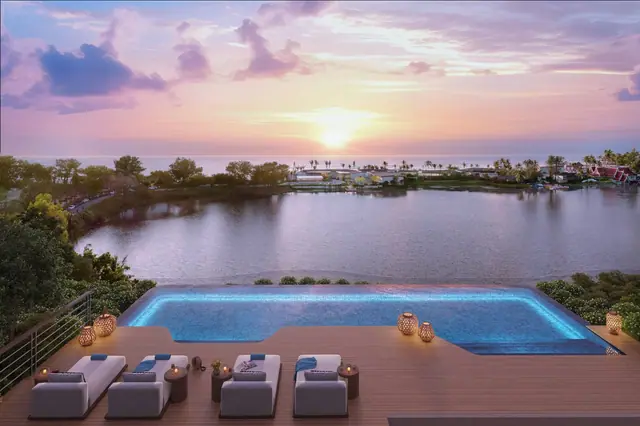 Bellaguna Lake Residences — Бассейн на кровле на закате, Банг Тао и Лагуна, Пхукет