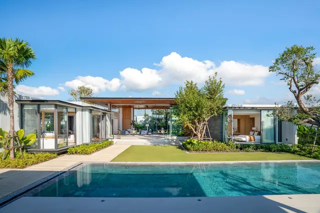 Botanica Grand Avenue — Modern Elegant · Бассейн между крыльями виллы, Лаян, Пхукет
