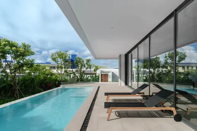 Clover Residence — Бассейн с шезлонгами, Банг Тао и Лагуна, Пхукет