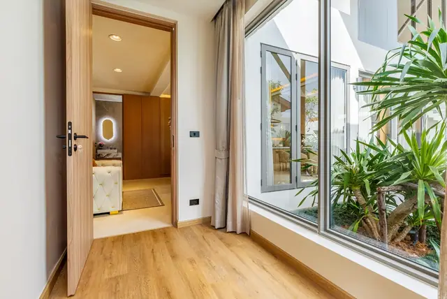 Erawana Grand — Коридор с озеленением · вилла Grand 4, Банг Тао и Лагуна, Пхукет
