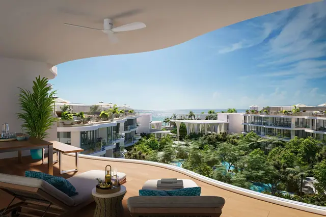 Garrya Residences — Пентхаус Peony: терраса с шезлонгами, Банг Тао и Лагуна, Пхукет