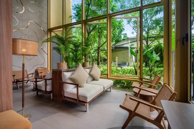 Laguna Beach Residences Reef — Гостиная с панорамным остеклением, Банг Тао и Лагуна, Пхукет