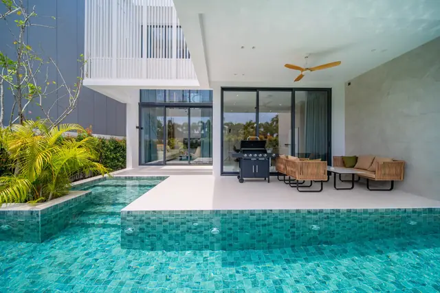 Larimar Villas — Бассейн и крытая терраса, Чалонг, Пхукет