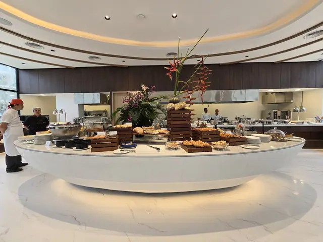 Laya Resort Phuket — Линия завтрака, Лаян, Пхукет