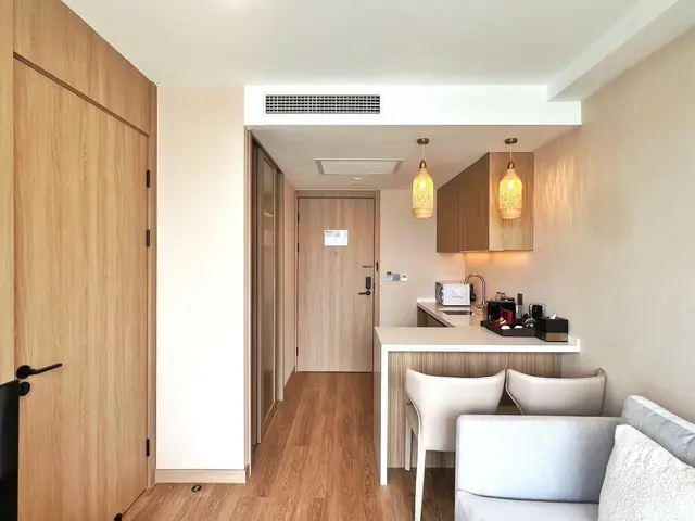 Laya Resort Phuket — Прихожая и кухня, 35 м², Лаян, Пхукет