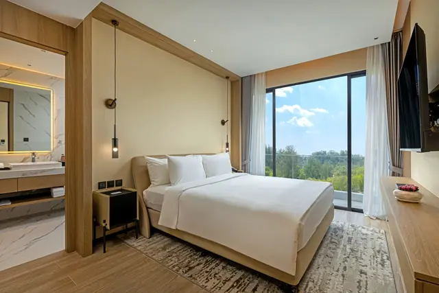 Laya Resort Phuket — Спальня сьюта, Лаян, Пхукет