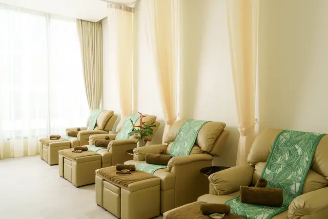 Layan Green Park — Spa: кресла для массажа ног, Лаян, Пхукет
