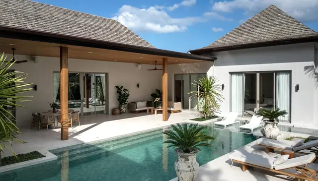Layan Lucky Villas II — Терраса вдоль бассейна, Лаян, Пхукет