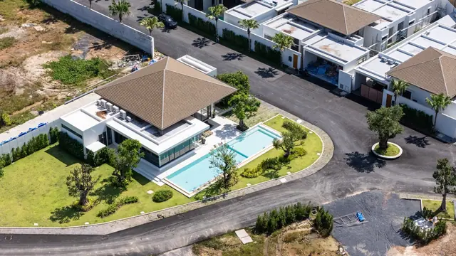 Mouana Residence KO KAEO — Улица посёлка с воздуха, Ко Кео, Пхукет