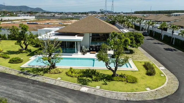 Mouana Residence KO KAEO — Вилла с деревом у бассейна, Ко Кео, Пхукет