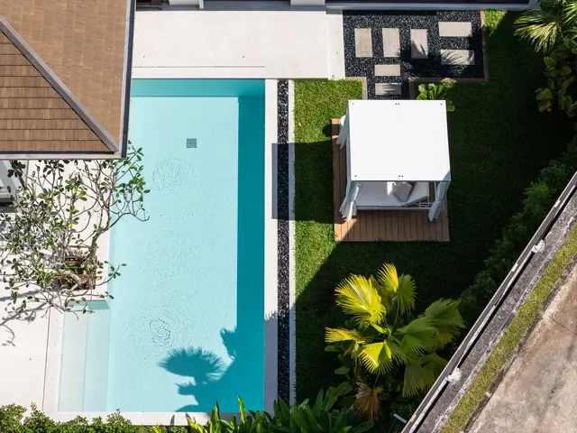 Mouana Residence KO KAEO — Бассейн с лежаками сверху, Ко Кео, Пхукет