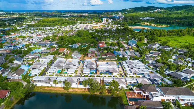 Mouana Serenity Cherng Talay — Застройка вдоль озера, Банг Тао и Лагуна, Пхукет