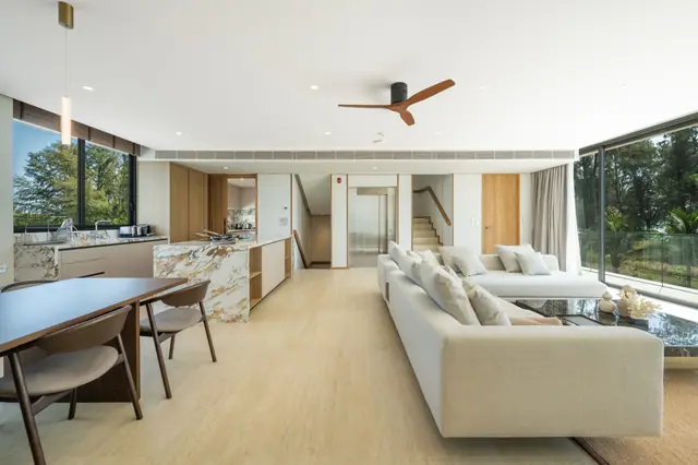 Nammu Banyan Tree Beach Residences — Готовый дом: гостиная, столовая, кухня, Банг Тао и Лагуна, Пхукет
