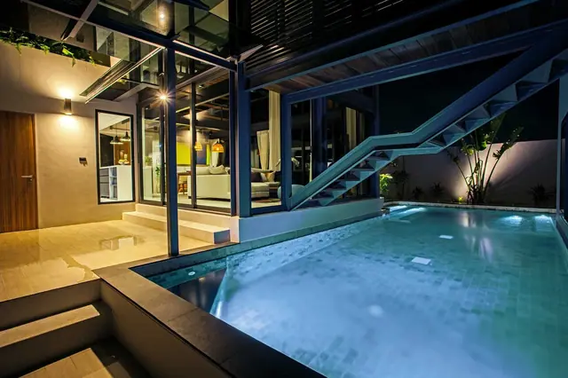 Riverhouse Phuket — Бассейн ночью, Банг Тао и Лагуна, Пхукет