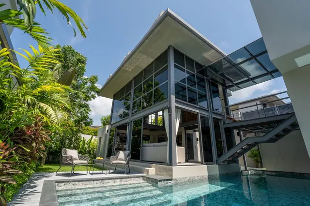 Riverhouse Phuket — Фасад виллы под углом, Банг Тао и Лагуна, Пхукет
