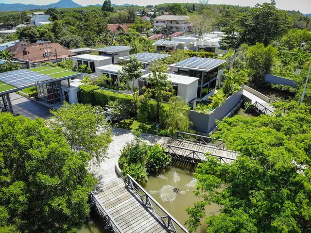 Riverhouse Phuket — Посёлок и канал с высоты, Банг Тао и Лагуна, Пхукет