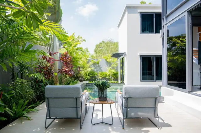 Riverhouse Phuket — Кресла в саду, Банг Тао и Лагуна, Пхукет