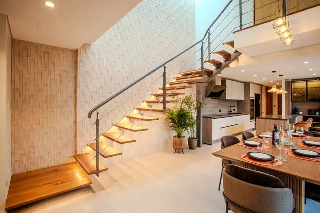 Riverhouse Phuket — Лестница и кухня, Банг Тао и Лагуна, Пхукет