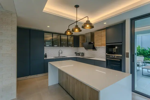 Riverhouse Phuket — Кухня с островом, Банг Тао и Лагуна, Пхукет