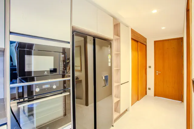 Riverhouse Phuket — Коридор со встроенной техникой, Банг Тао и Лагуна, Пхукет