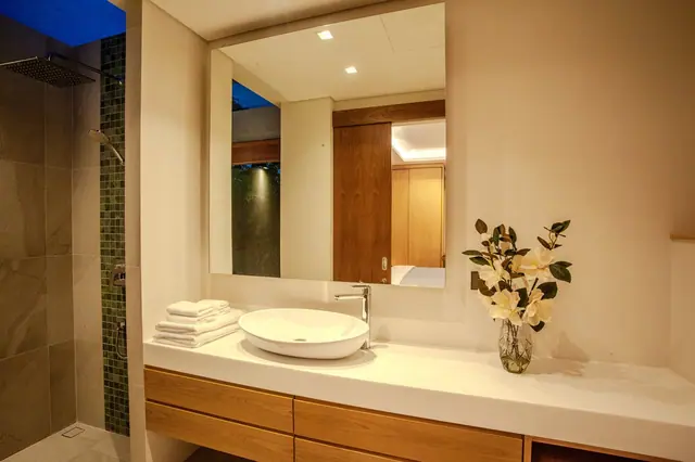 Riverhouse Phuket — Ванная с раковиной, Банг Тао и Лагуна, Пхукет