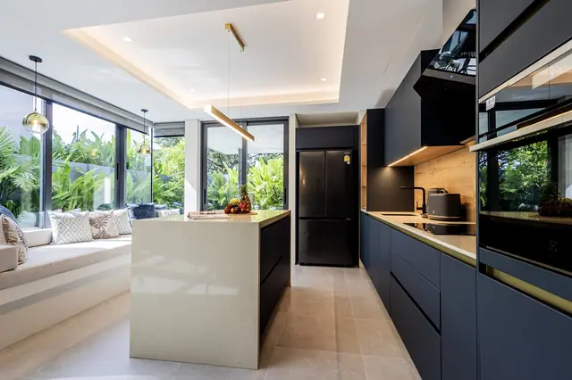 Riverhouse Phuket — Кухня с островом, Банг Тао и Лагуна, Пхукет