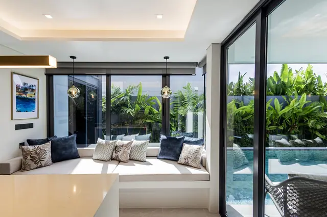 Riverhouse Phuket — Гостиная с выходом к бассейну, Банг Тао и Лагуна, Пхукет