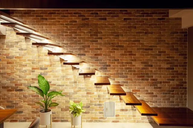 Riverhouse Phuket — Лестница и растения, Банг Тао и Лагуна, Пхукет