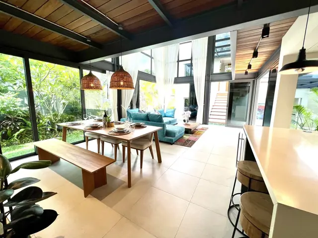 Riverhouse Phuket — Столовая и гостиная, Банг Тао и Лагуна, Пхукет