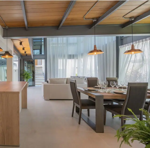 Riverhouse Phuket — Столовая и кухня, Банг Тао и Лагуна, Пхукет