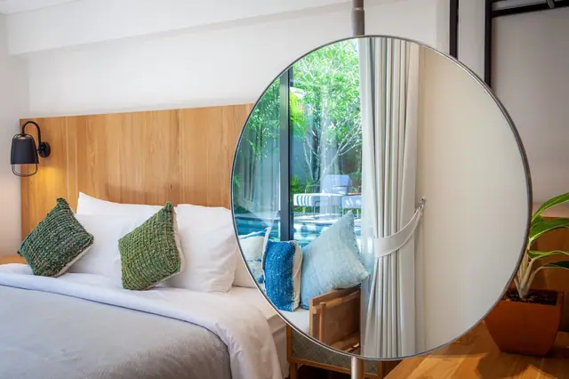 Riverhouse Phuket — Спальня с круглым зеркалом, Банг Тао и Лагуна, Пхукет