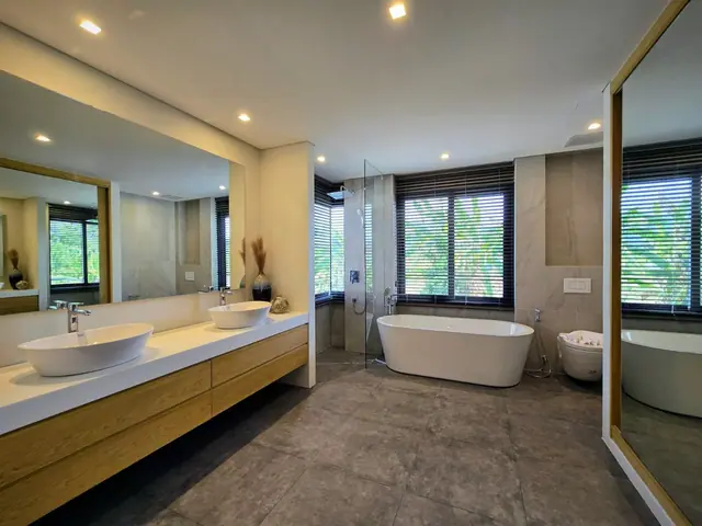 Riverhouse Phuket — Ванная с отдельно стоящей ванной, Банг Тао и Лагуна, Пхукет