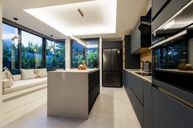 Riverhouse Phuket — Кухня и гостиная, Банг Тао и Лагуна, Пхукет
