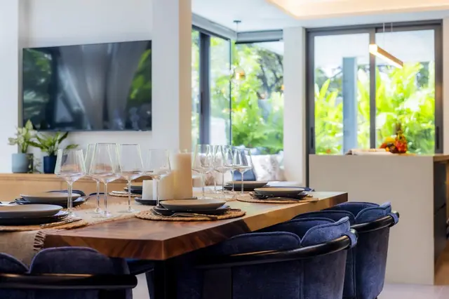 Riverhouse Phuket — Сервировка обеденного стола, Банг Тао и Лагуна, Пхукет