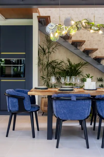Riverhouse Phuket — Столовая под лестницей, Банг Тао и Лагуна, Пхукет