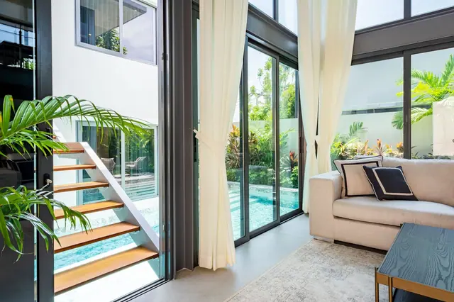 Riverhouse Phuket — Гостиная с выходом к бассейну, Банг Тао и Лагуна, Пхукет
