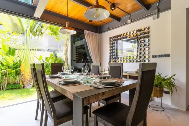 Riverhouse Phuket — Столовая с видом в сад, Банг Тао и Лагуна, Пхукет