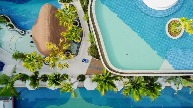 Sea Heaven Beachfront Phase 3.1 — Аквазона и террасы сверху, Лаян, Пхукет