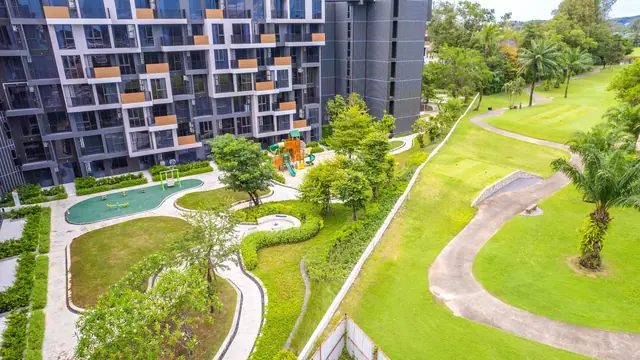Skypark Aurora — Внутренний двор и зелень, Банг Тао и Лагуна, Пхукет