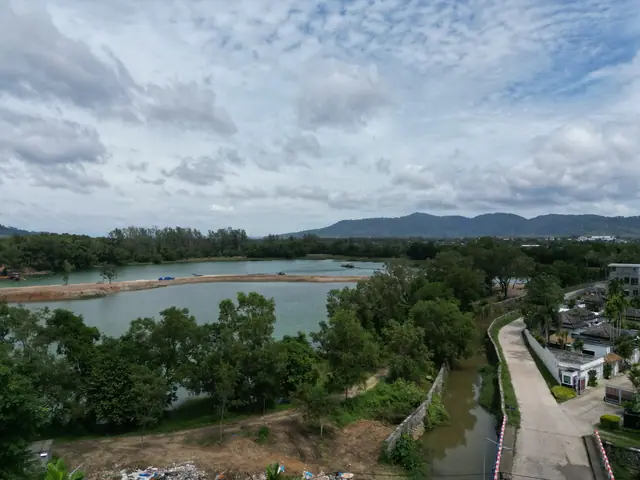Sun Hills Lakeside Phuket — Вид на озеро с участка, Банг Тао и Лагуна, Пхукет