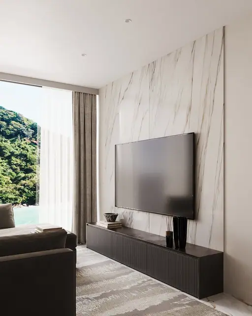 Sun Hills Lakeside Phuket — Гостиная с ТВ и видом на горы, Банг Тао и Лагуна, Пхукет