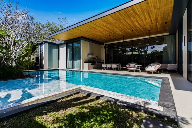 Sunti Villas — Бассейн и крытая терраса виллы, Банг Тао и Лагуна, Пхукет