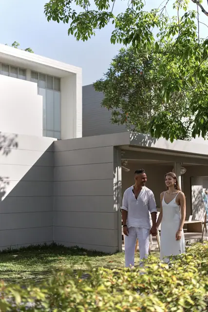 Surfhouse Residences — Сад у корпуса, Банг Тао и Лагуна, Пхукет