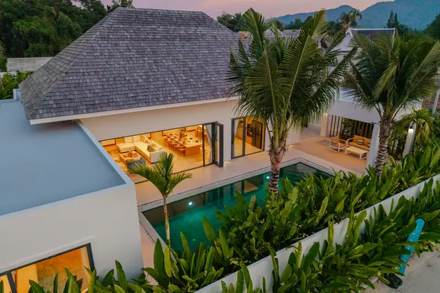 The Wynn Luxury Villa Phuket — Бассейн вечером, Банг Тао и Лагуна, Пхукет