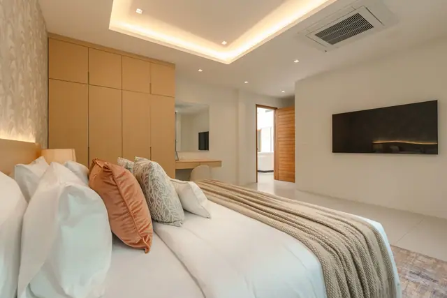 The Wynn Luxury Villa Phuket — Спальня 2 с телевизором, Банг Тао и Лагуна, Пхукет