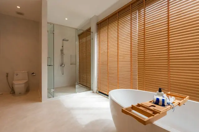 The Wynn Luxury Villa Phuket — Санузел с душевой и ванной, Банг Тао и Лагуна, Пхукет