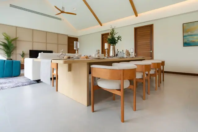 The Wynn Luxury Villa Phuket — Кухня-остров и столовая, Банг Тао и Лагуна, Пхукет
