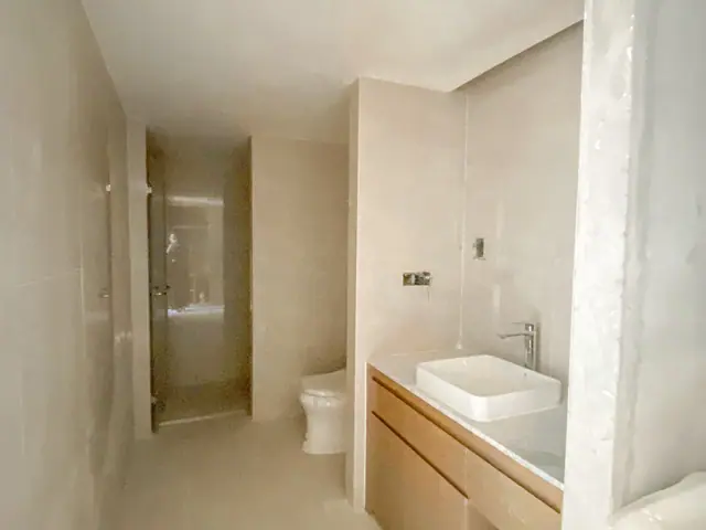 Wyndham La Vita Phuket — Санузел с душевой · 2 спальни, 56 м², Раваи и Най Харн, Пхукет